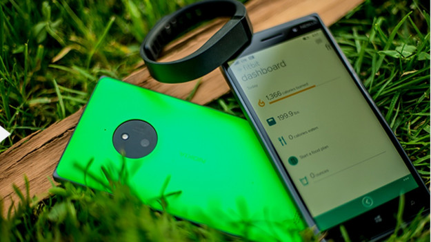 Microsoft chooses Fitbit Flex instead of Microsoft Band