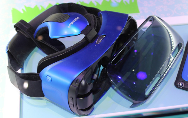 Samsung Gear VR landing in time for Christmas, priced under $200