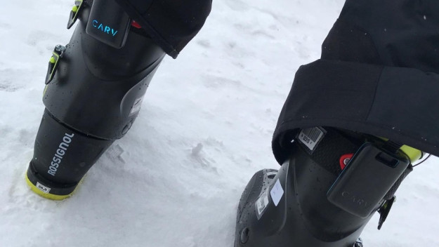 Carv first look: Hitting the slopes with the wearable ski coach