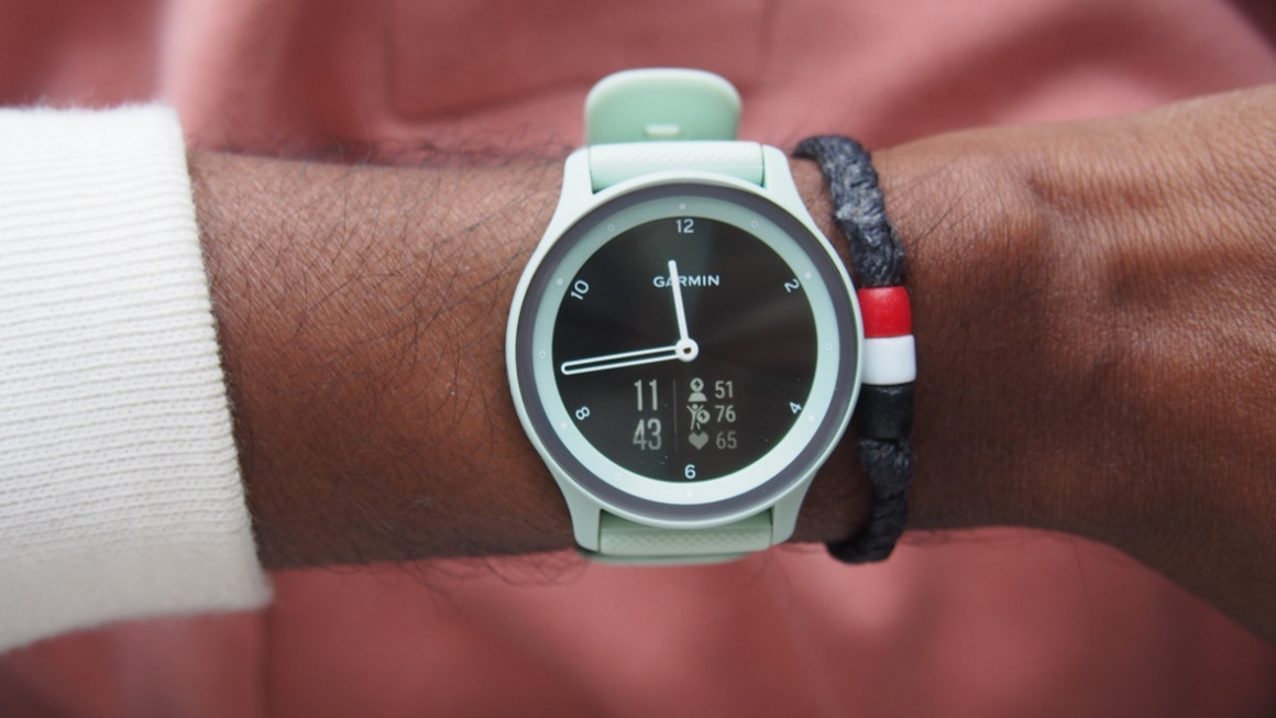 Garmin Vivomove Sport review