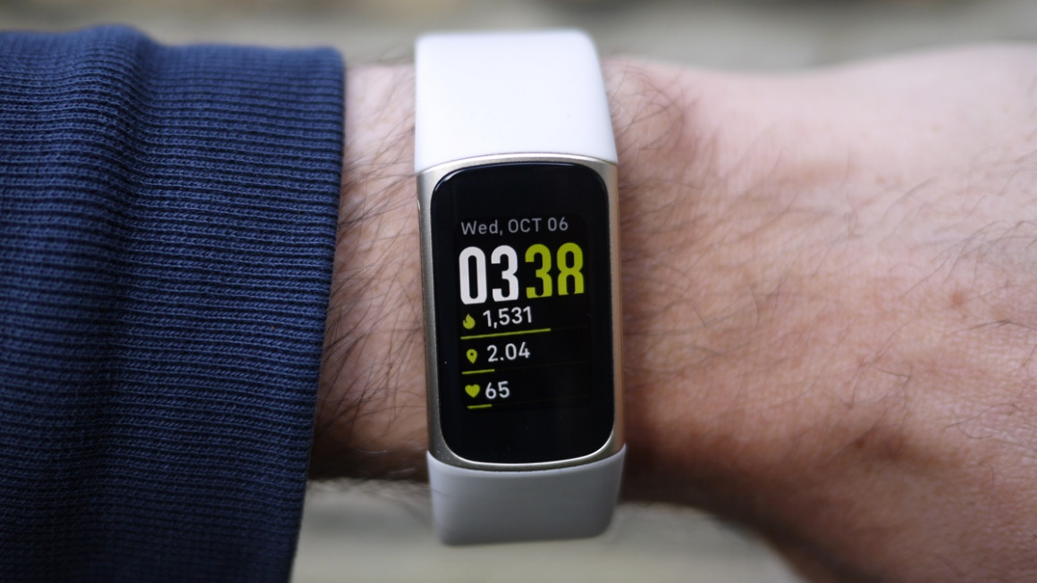 Fitbit Charge 5 watch face