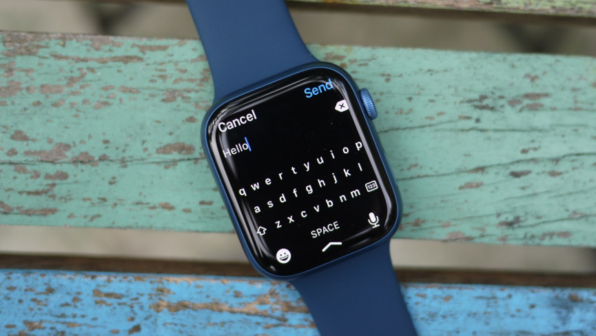 Apple Watch Series 7 on screen keyboard
